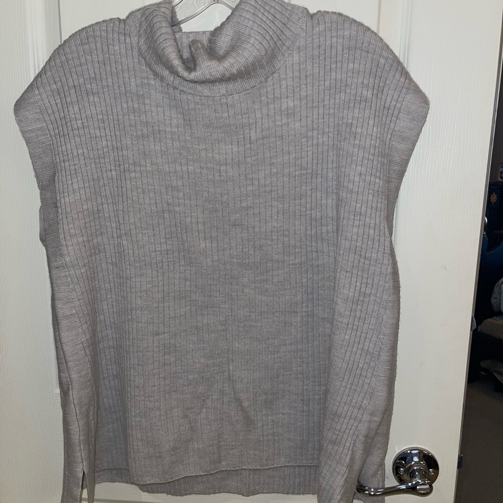 Eileen Fisher Turtleneck Ribbed Sleeveless Sweater  - Light Gray